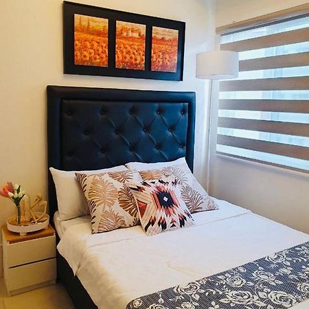 2 Bedroom Condo Vine Residences Quezon City With Pool Wifi Karaoke Board Games Netflix Esterno foto
