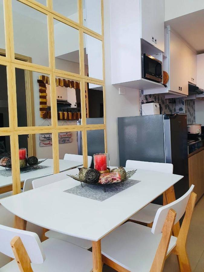 2 Bedroom Condo Vine Residences Quezon City With Pool Wifi Karaoke Board Games Netflix Esterno foto