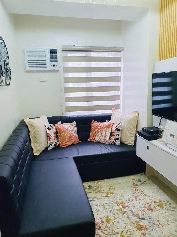 2 Bedroom Condo Vine Residences Quezon City With Pool Wifi Karaoke Board Games Netflix Esterno foto