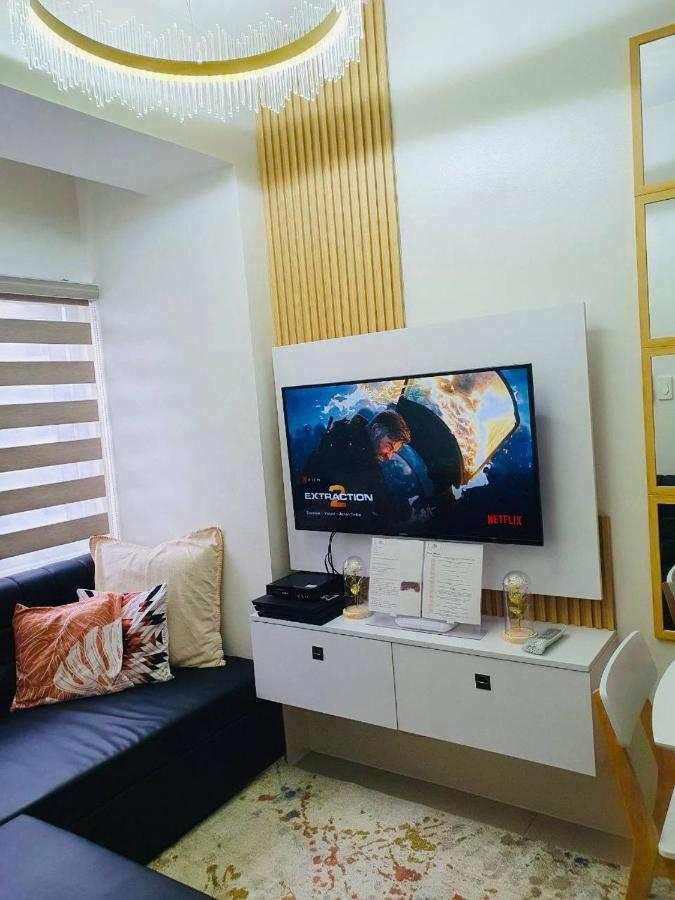 2 Bedroom Condo Vine Residences Quezon City With Pool Wifi Karaoke Board Games Netflix Esterno foto