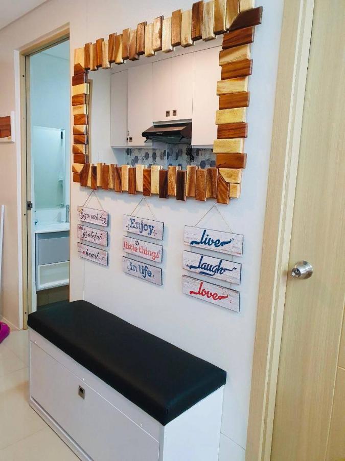 2 Bedroom Condo Vine Residences Quezon City With Pool Wifi Karaoke Board Games Netflix Esterno foto